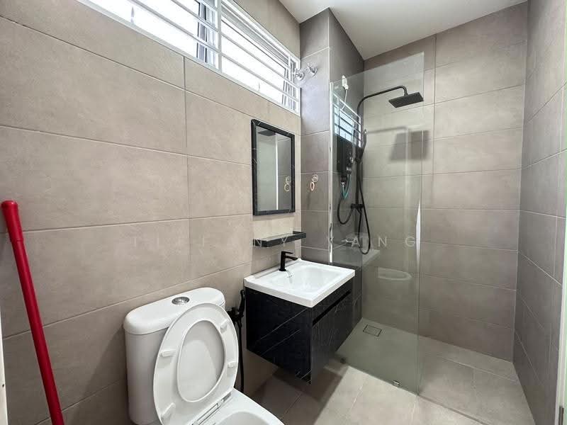 Rumah Teres 2-Tingkat untuk Disewa di Kota Emerald (Rawang) - Tiffany Yang - Bathroom - PropertyGuru.com.my