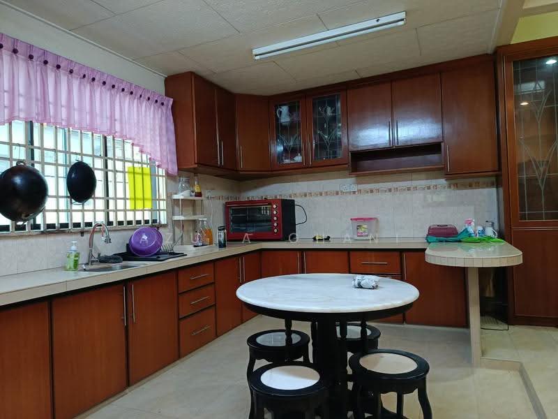 Semi-Detached House for Sale in Kepala Batas (Penang) - Azura Ghani - Kitchen - PropertyGuru.com.my