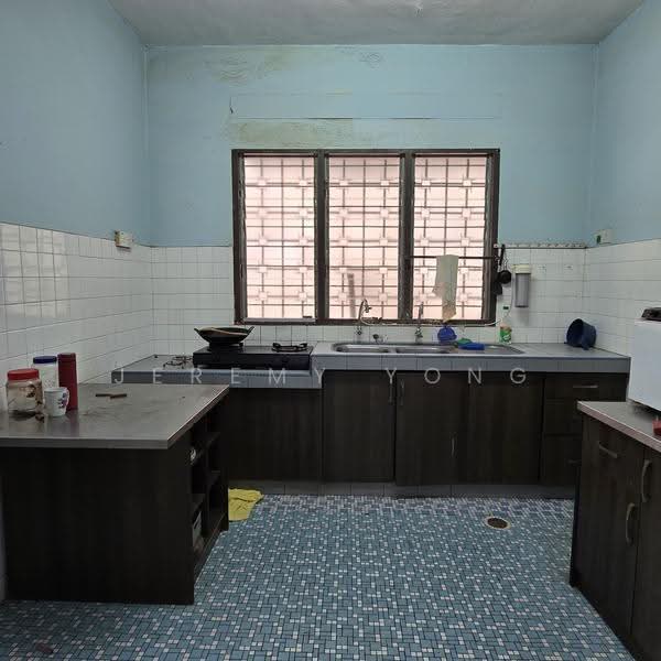 Bungalow House for Sale in Taman Cheras (Cheras) - Jeremy Yong - Kitchen - PropertyGuru.com.my