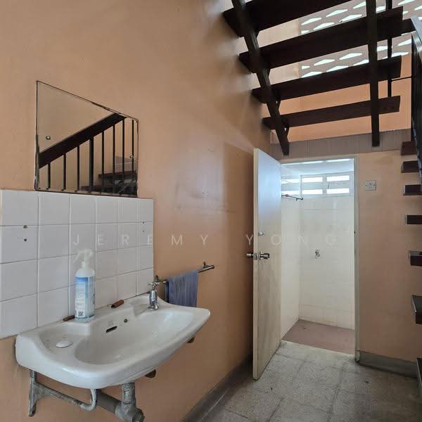 Bungalow House for Sale in Taman Cheras (Cheras) - Jeremy Yong - Bathroom - PropertyGuru.com.my