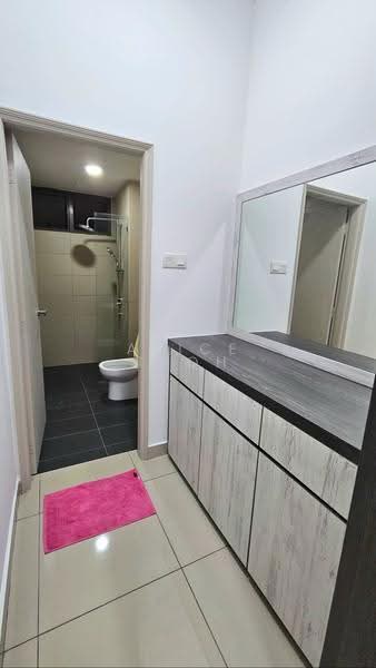 Kondominium untuk Disewa di Skycube - Alice Teoh - Bathroom - PropertyGuru.com.my