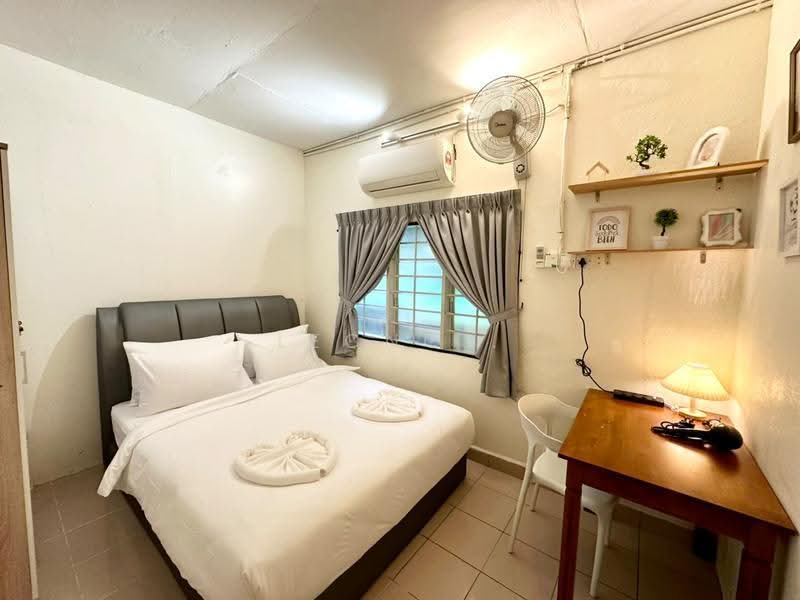 Shop for Rent in George Town (Penang) - Leong . - Bedroom - PropertyGuru.com.my