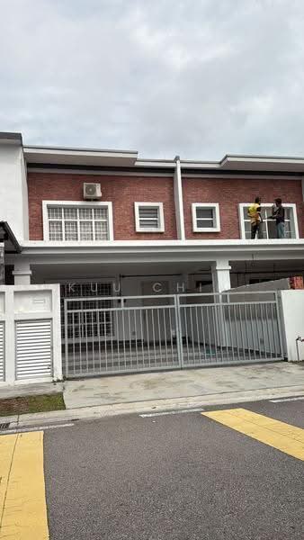 2-storey Terraced House for Sale in Bandar Indahpura (Kulai) - Kuu Chin - Exterior - PropertyGuru.com.my