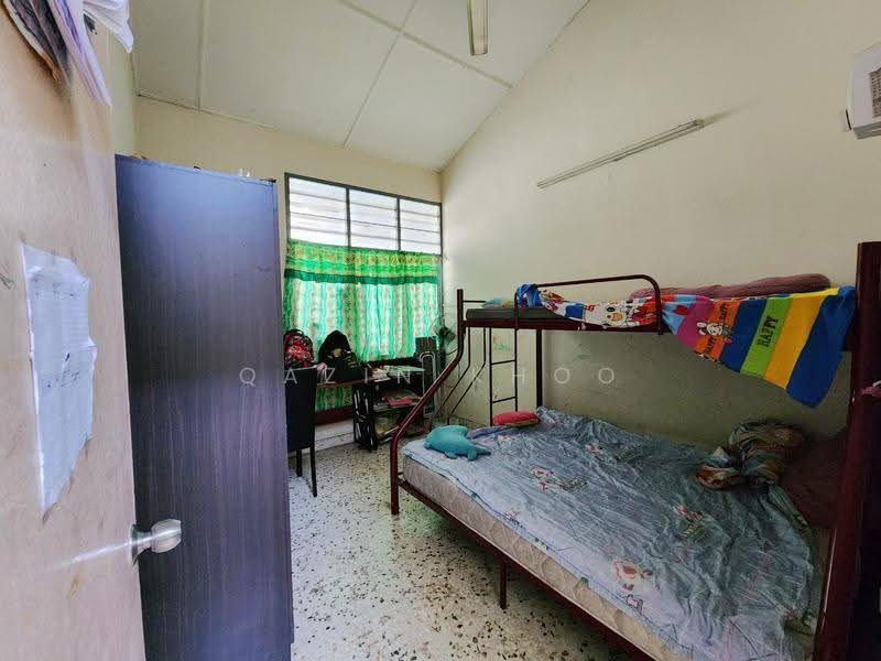 Rumah Teres 1-Tingkat untuk Dijual di Taman Tasek (Ipoh) - Qazin Khoo - Bedroom - PropertyGuru.com.my