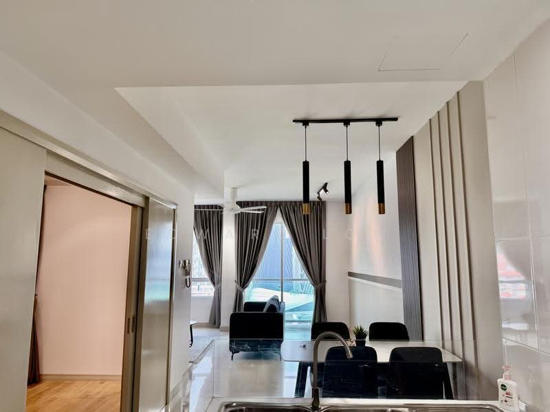 Kediaman Servis untuk Disewa di Solaris Dutamas - Edward Low - Living Room - PropertyGuru.com.my