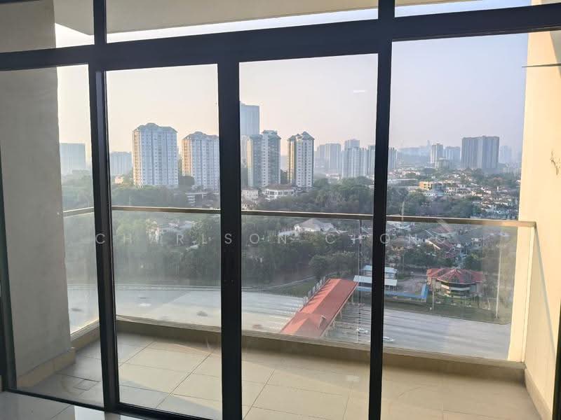 Kondominium untuk Dijual di The Z Residence - Charlson Chong - Balcony - PropertyGuru.com.my