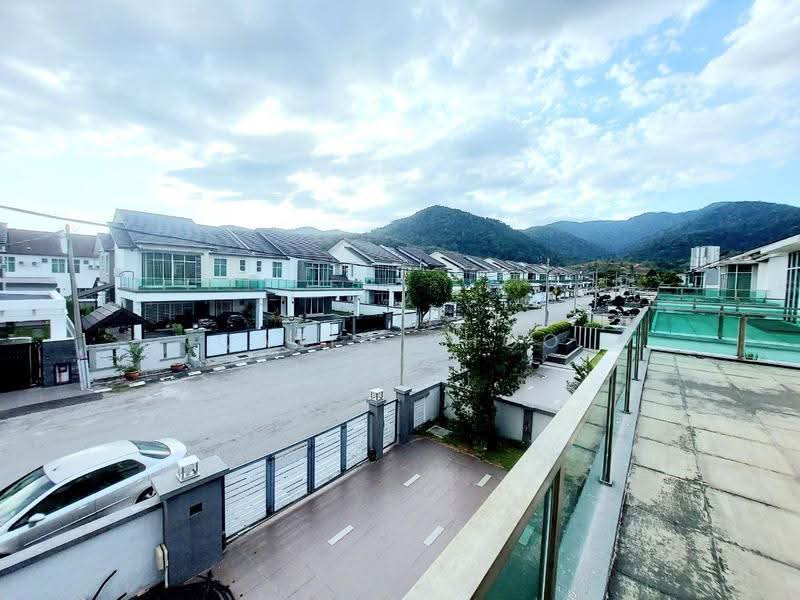 Rumah Berkembar untuk Dijual di Taman Meru (Ipoh) - Qazin Khoo - PropertyGuru.com.my