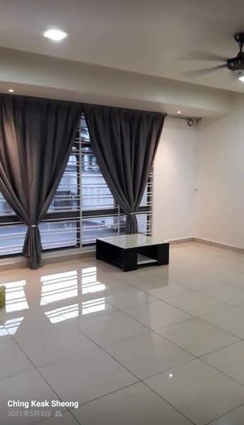Rumah Teres 2-Tingkat untuk Disewa di Taman Redang (Johor Bahru) - Emily Hau - Living Room - PropertyGuru.com.my