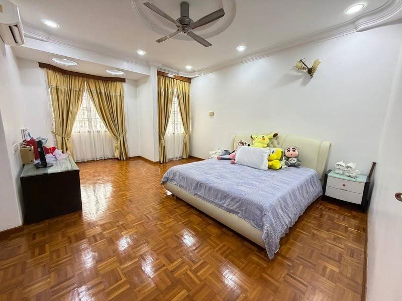 2-storey Terraced House for Sale in Taman Perling (Perling) - Yik Tat - Bedroom - PropertyGuru.com.my