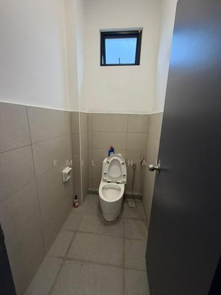 Kilang untuk Dijual di Eco Business Park 1 (Johor Bahru) - Emily Hau - Bathroom - PropertyGuru.com.my