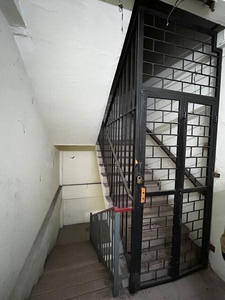 Apartment for Sale at Pangsapuri Indah - Micole Tan - Corridor - PropertyGuru.com.my