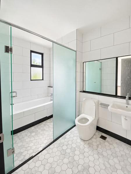 Semi-Detached House for Sale in Elmina (Shah Alam) - Lucas Loh - Bathroom - PropertyGuru.com.my