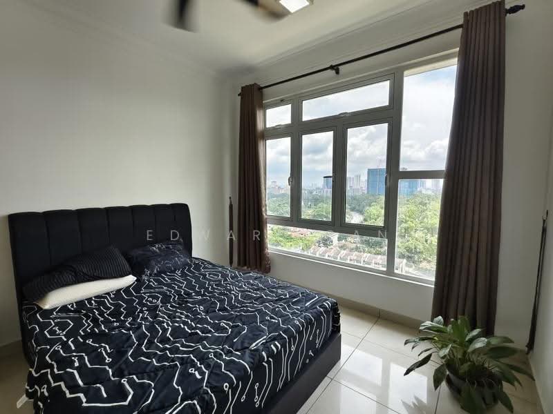 Kediaman Servis untuk Dijual di Pangsapuri Tanah Emas (Golden Sands) - Edward Gan - Bedroom - PropertyGuru.com.my
