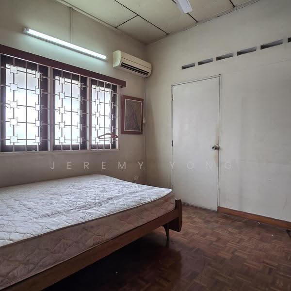 Bungalow House for Sale in Taman Taynton View (Cheras) - Jeremy Yong - Bedroom - PropertyGuru.com.my