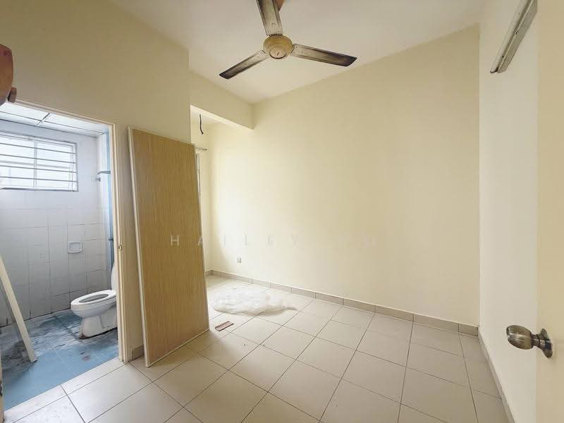 Rumah Teres untuk Disewa di Shah Alam (Selangor) - Hailey Ho - Bathroom - PropertyGuru.com.my