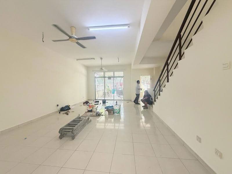 Rumah Teres untuk Disewa di Shah Alam (Selangor) - Hailey Ho - Living Room - PropertyGuru.com.my