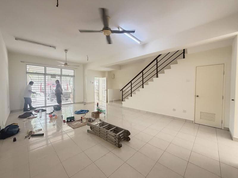 Rumah Teres untuk Disewa di Shah Alam (Selangor) - Hailey Ho - Living Room - PropertyGuru.com.my