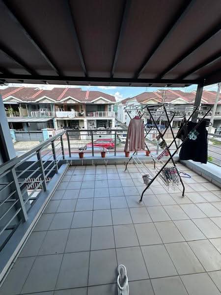 Rumah Teres 2-Tingkat untuk Dijual di Bandar Jaya Putra (Johor Bahru) - Emily Hau - Balcony - PropertyGuru.com.my