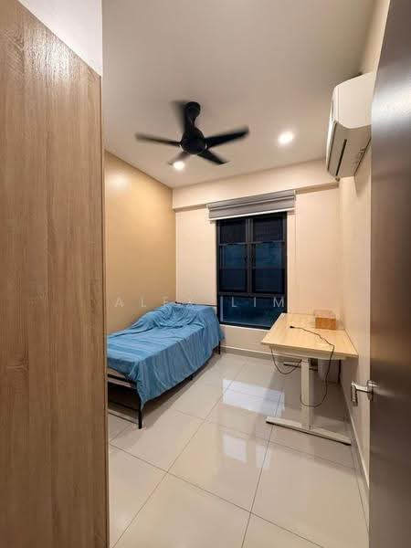 Kondominium untuk Disewa di Setia Sky Vista - Alex Lim - Bedroom - PropertyGuru.com.my