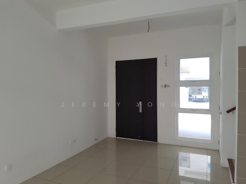 Rumah Teres 3-Tingkat untuk Dijual di Taman Cheras Hartamas (Cheras) - Jeremy Yong - Entrance - PropertyGuru.com.my