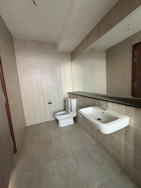 Rumah Berkembar untuk Dijual di Bandar Putra Kulai (Kulai) - Melinda Ee - Bathroom - PropertyGuru.com.my