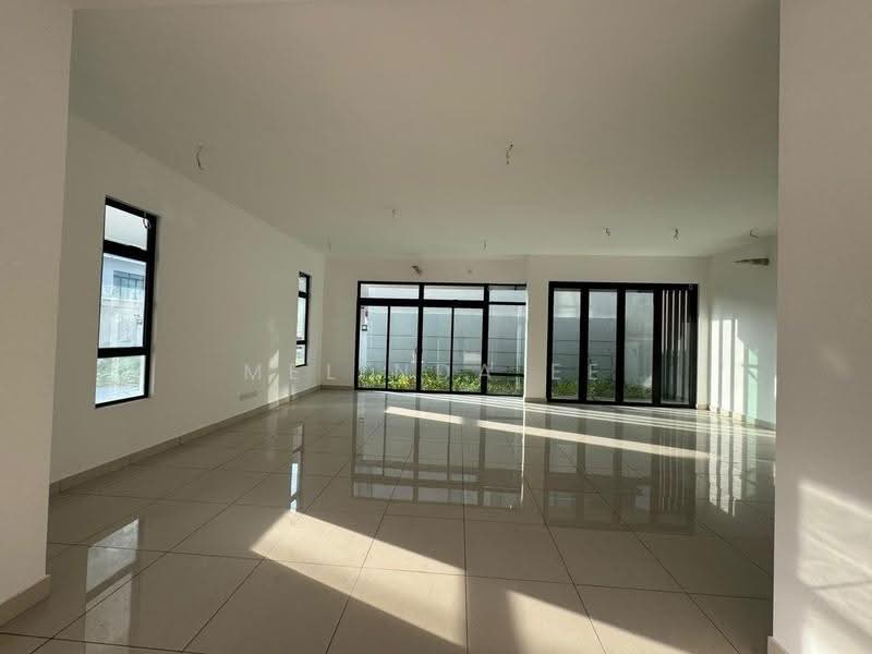 Rumah Berkembar untuk Dijual di Bandar Putra Kulai (Kulai) - Melinda Ee - Living Room - PropertyGuru.com.my