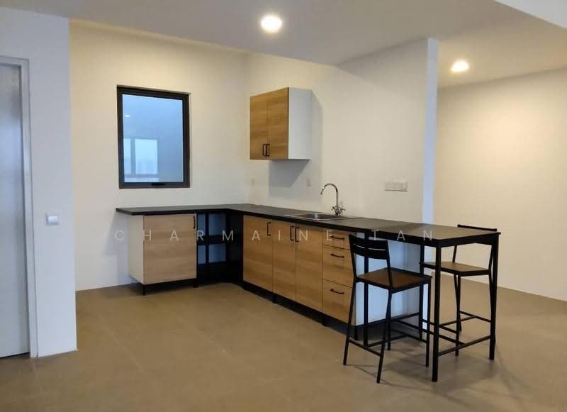 Kediaman Servis untuk Dijual di Suite Enesta - Charmaine Tan - Kitchen - PropertyGuru.com.my