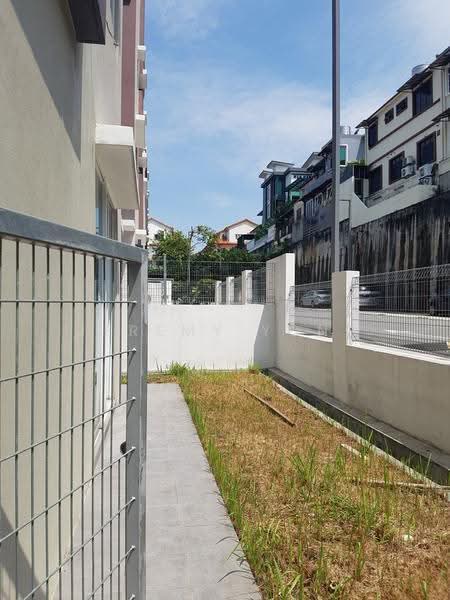 4-storey Terraced House for Sale in Batu 9 (Cheras) - Jeremy Yong - Exterior - PropertyGuru.com.my