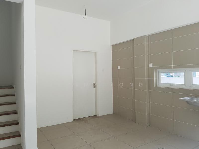 4-storey Terraced House for Sale in Batu 9 (Cheras) - Jeremy Yong - Interior - PropertyGuru.com.my