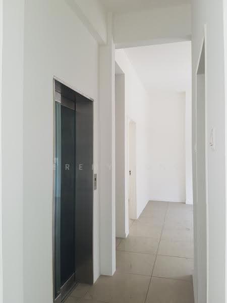 4-storey Terraced House for Sale in Batu 9 (Cheras) - Jeremy Yong - Corridor - PropertyGuru.com.my