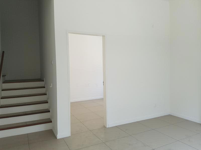 4-storey Terraced House for Sale in Batu 9 (Cheras) - Jeremy Yong - Interior - PropertyGuru.com.my
