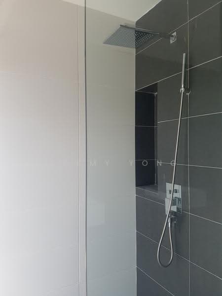 4-storey Terraced House for Sale in Batu 9 (Cheras) - Jeremy Yong - Bathroom - PropertyGuru.com.my