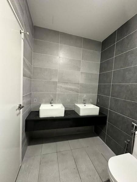 Rumah Teres 2-Tingkat untuk Dijual di Cyberjaya (Selangor) - Dylan Lai - Bathroom - PropertyGuru.com.my