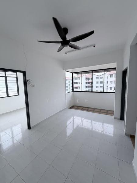 Flat for Rent at Flat Taman Perling - YY Tey - PropertyGuru.com.my