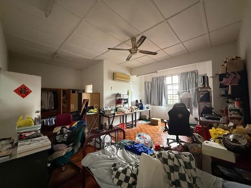 Rumah Teres 2-Tingkat untuk Dijual di Bandar Sungai Long (Selangor) - Rachel Sie - Bedroom - PropertyGuru.com.my