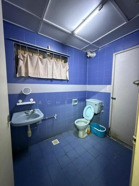 Rumah Teres 2-Tingkat untuk Dijual di Bandar Sungai Long (Selangor) - Rachel Sie - Bathroom - PropertyGuru.com.my