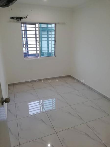 Rumah Flat untuk Dijual di Pangsapuri Sri Meranti - Jeremy Tan - Interior - PropertyGuru.com.my