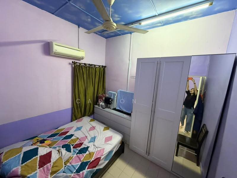 1-storey Terraced House for Sale in Taman Desa Harmoni (Masai) - Carson . - Bedroom - PropertyGuru.com.my