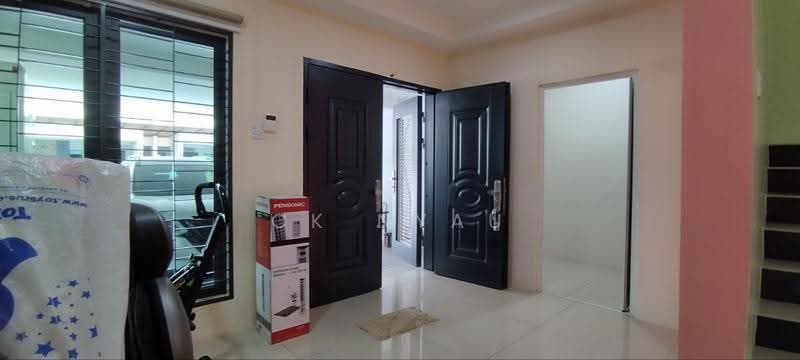 2.5-storey Terraced House for Sale in Ipoh (Perak) - Ck Nyau - Entrance - PropertyGuru.com.my