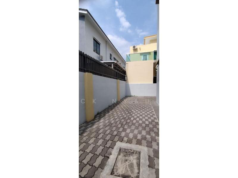 2.5-storey Terraced House for Sale in Ipoh (Perak) - Ck Nyau - Exterior - PropertyGuru.com.my