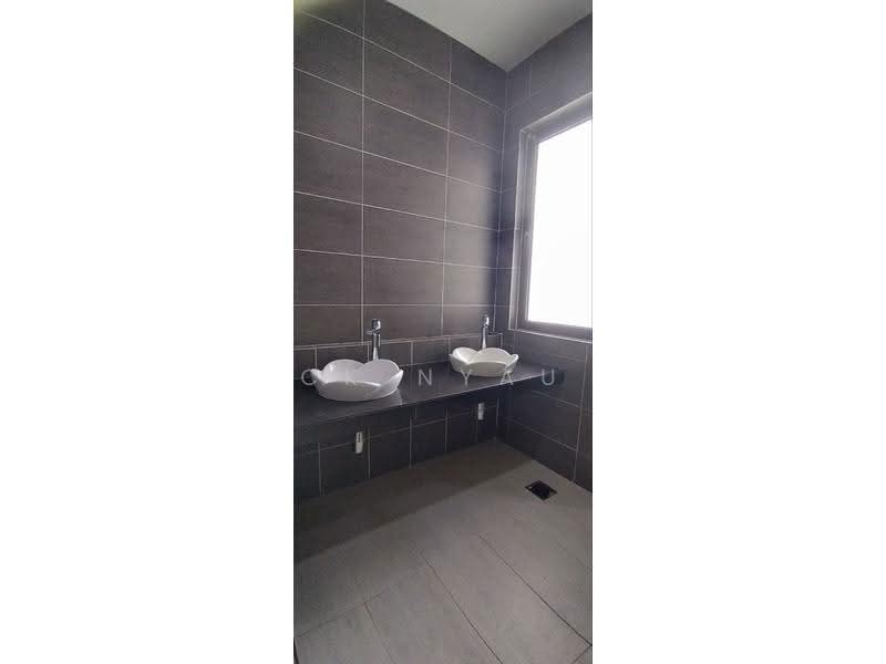 2.5-storey Terraced House for Sale in Ipoh (Perak) - Ck Nyau - Bathroom - PropertyGuru.com.my