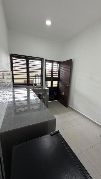 1-storey Terraced House for Sale in Taman Rinting (Masai) - Sheng Cheng Tiew - Kitchen - PropertyGuru.com.my