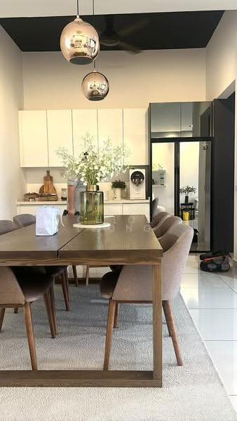 2-storey Terraced House for Sale in Telok Panglima Garang (Selangor) - Chloe Leong - Dining Room - PropertyGuru.com.my
