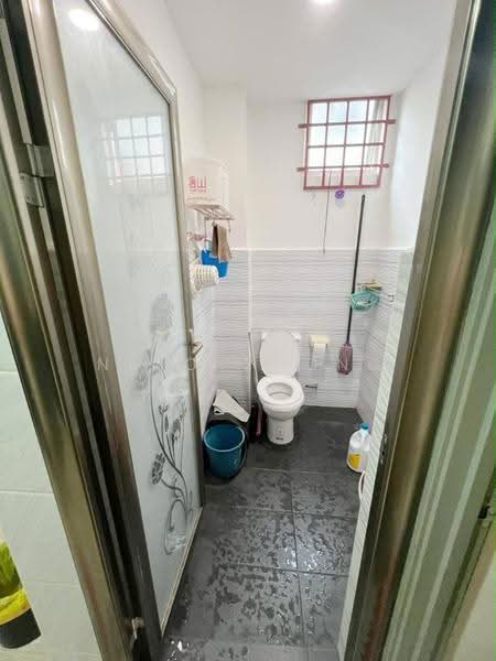 2-storey Terraced House for Sale in Bandar Baru Permas Jaya (Permas Jaya) - Nico Chong - Bathroom - PropertyGuru.com.my