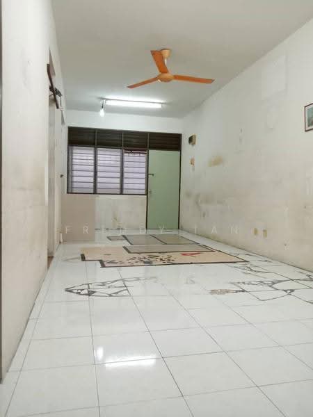 Kondominium untuk Dijual di Bukit Saujana - Freddy Tan - Living Room - PropertyGuru.com.my