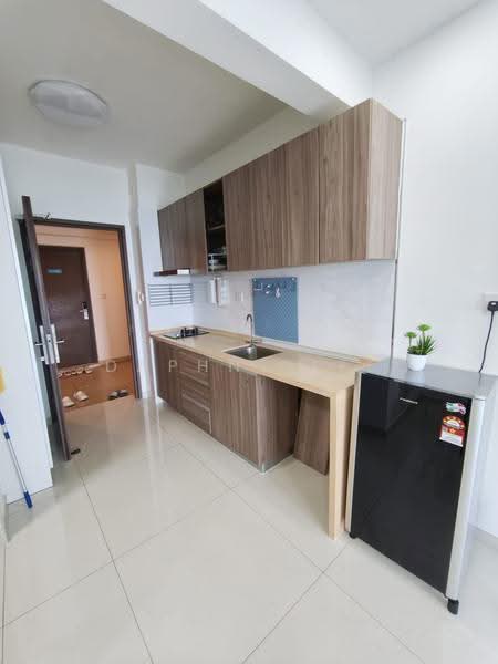 Service Residence for Rent at Country Garden Central Park - Daphne Lee - Kitchen - PropertyGuru.com.my