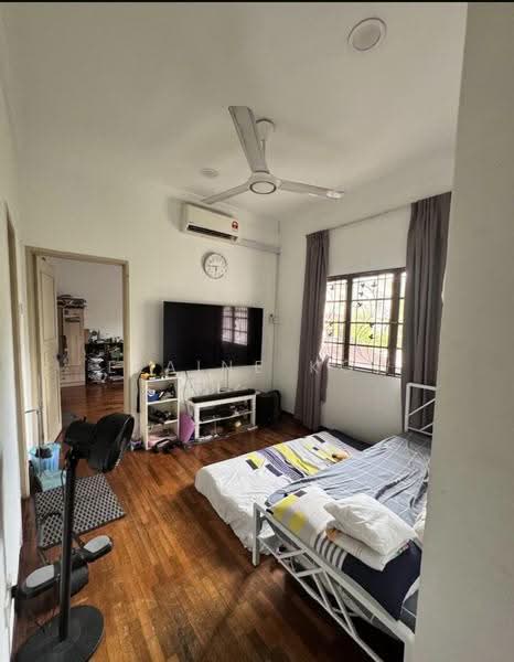 Rumah Teres 2-Tingkat untuk Dijual di Pju 1a (Ara Damansara) - Elaine Kow - Bedroom - PropertyGuru.com.my