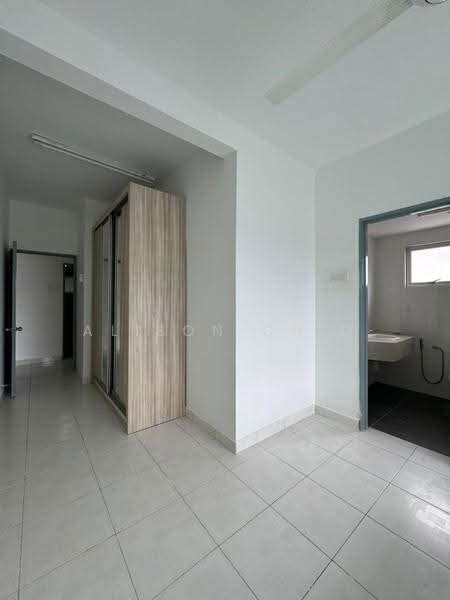 Kondominium untuk Dijual di Symphony Heights (Simfoni Heights) - Alison Chiu - Corridor - PropertyGuru.com.my