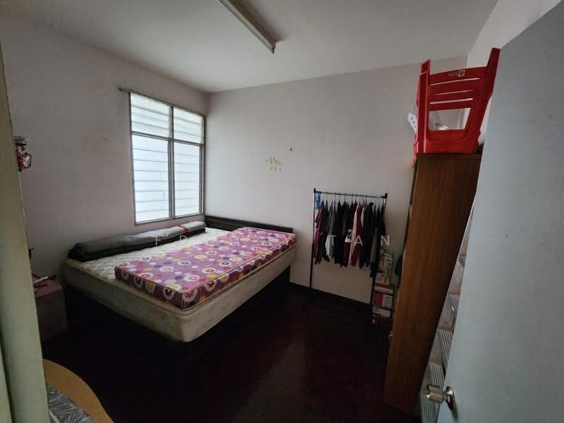 Rumah Flat untuk Dijual di Sun Moon City - Freddy Tan - Bedroom - PropertyGuru.com.my
