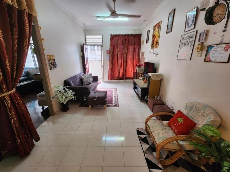 Rumah Flat untuk Dijual di Sun Moon City - Freddy Tan - Living Room - PropertyGuru.com.my